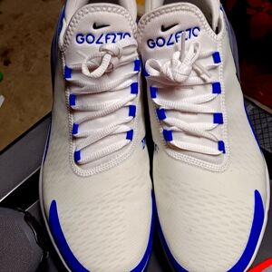Tennis shoe(nike)